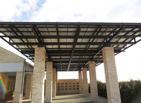 tetőfedés és oldalfal burkolás trapéz lemezzel